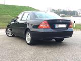 Mercedes-Benz 200 - Mercedes-Benz 200 aus 2003
