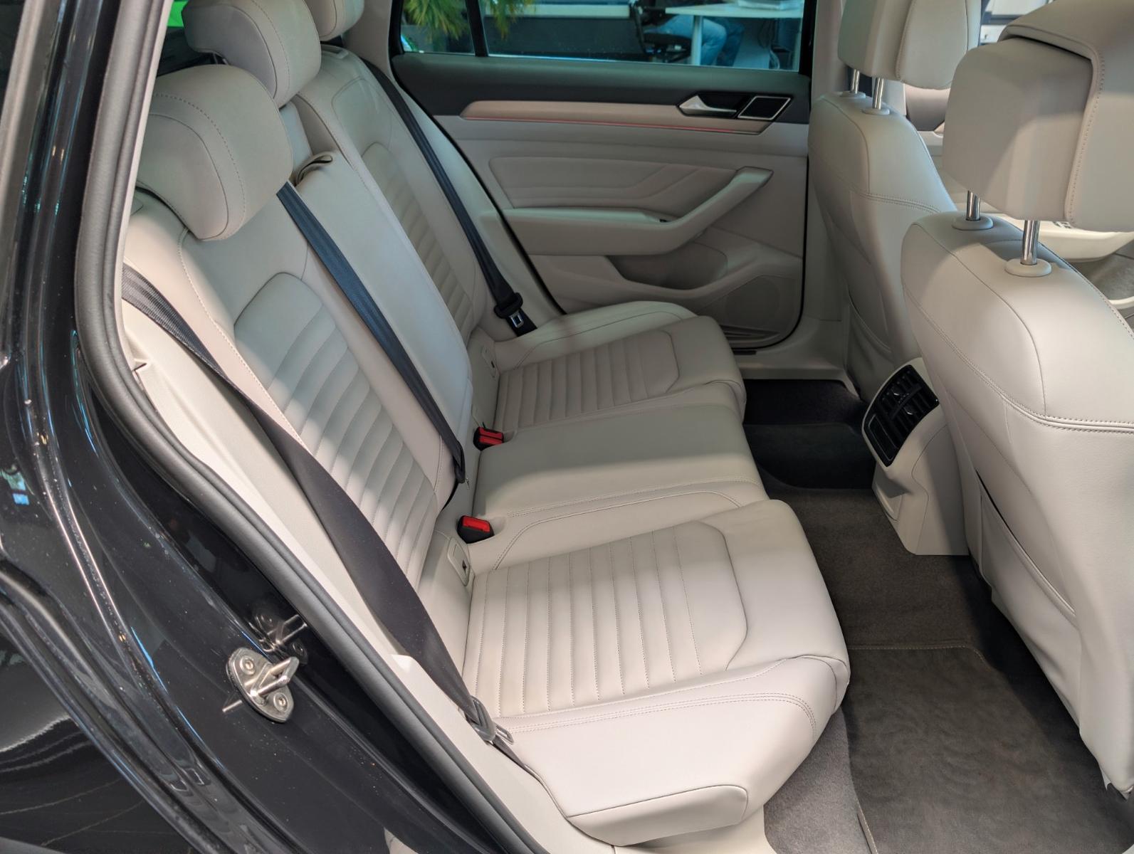 Volkswagen Passat 2.0 TDI SCR DSG Elegance 8-fach, миниатюра 12