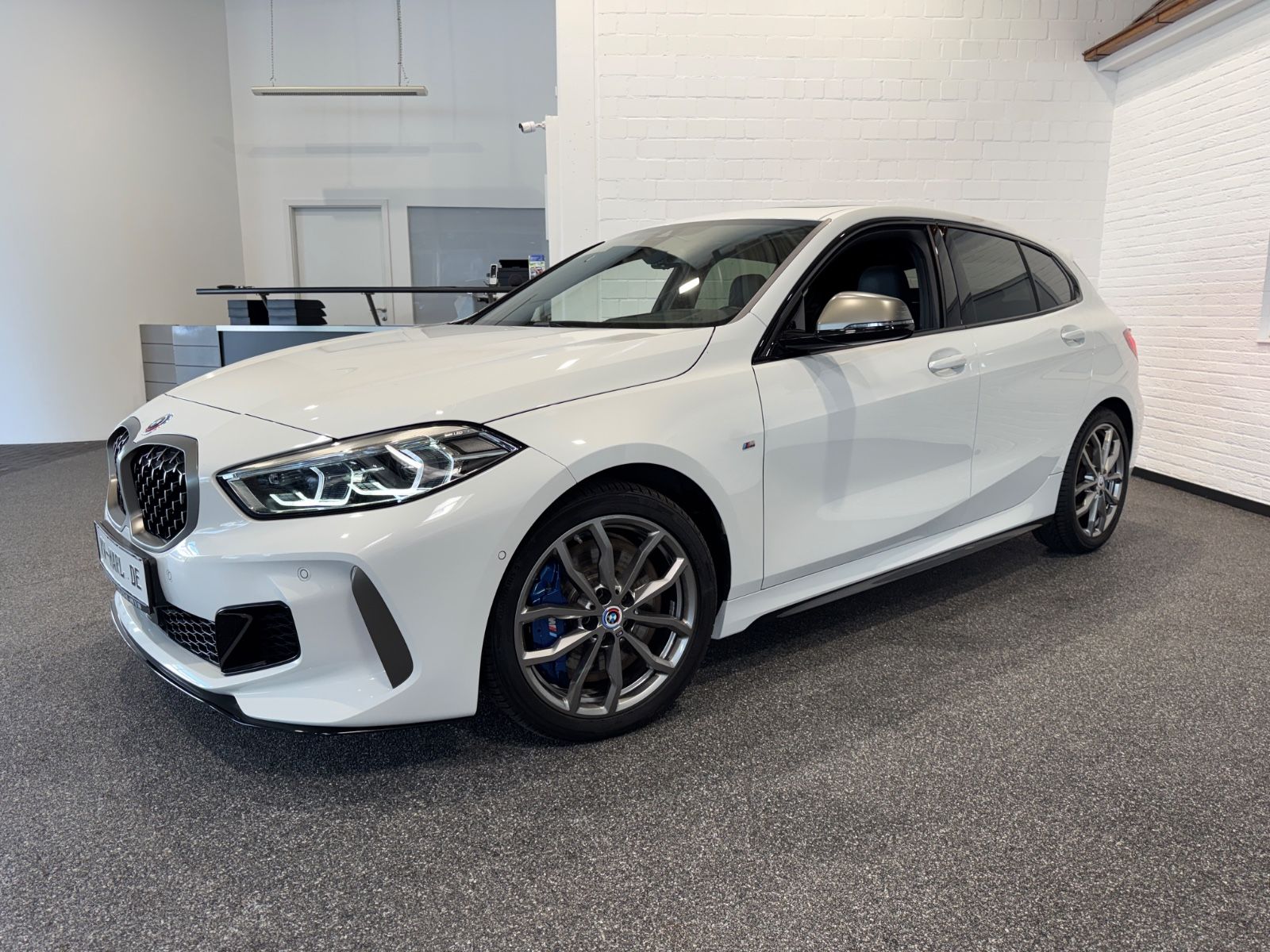BMW M135i xDrive PANO NAVI+CAM LED ACC H&amp;K ALLWETTER