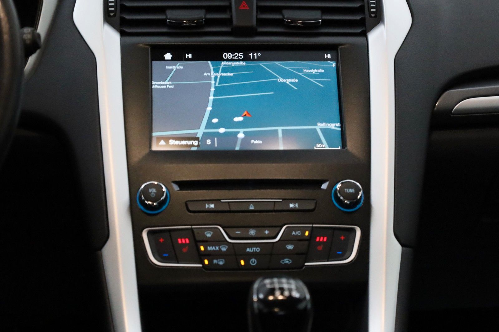 Fahrzeugabbildung Ford Mondeo Lim. Trend Navi,SH,PDC,SR+WR