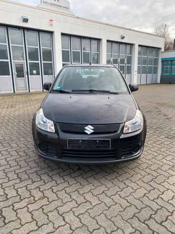 Suzuki SX4  2 Hand mit TÜV 12-26