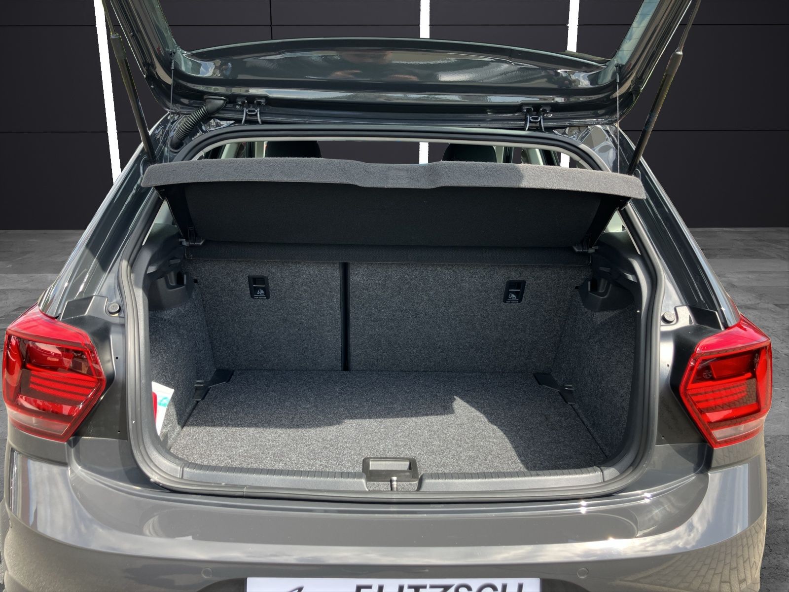 Fahrzeugabbildung Volkswagen Polo 1.0 Comfortline Klima DAB PDC SH