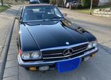 Mercedes-Benz SL 560 - schwarze Mercedes-Benz SL 560