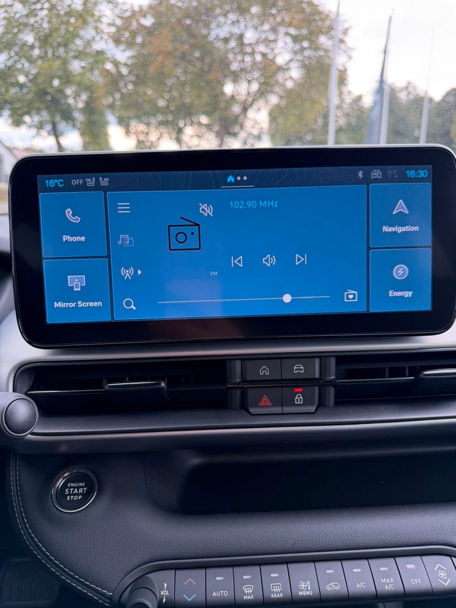 Fahrzeugabbildung Jeep Altitude Electric MJ27 virtual cockpit ACC uvm.