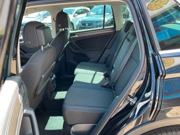 Volkswagen Tiguan - 10