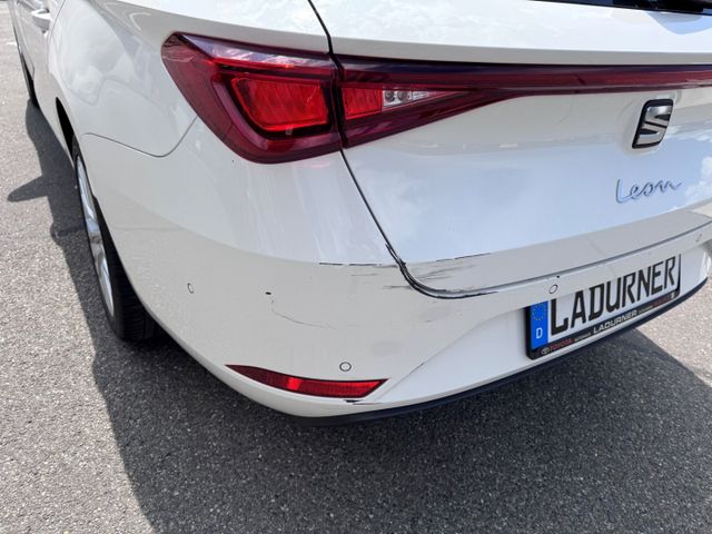 Leon Sportstourer Xcellence *Navi+Digitales Cock