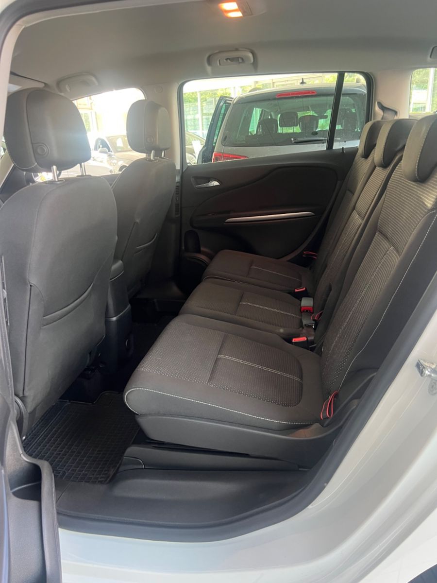 Fahrzeugabbildung Opel Zafira C Edition* Standheizung