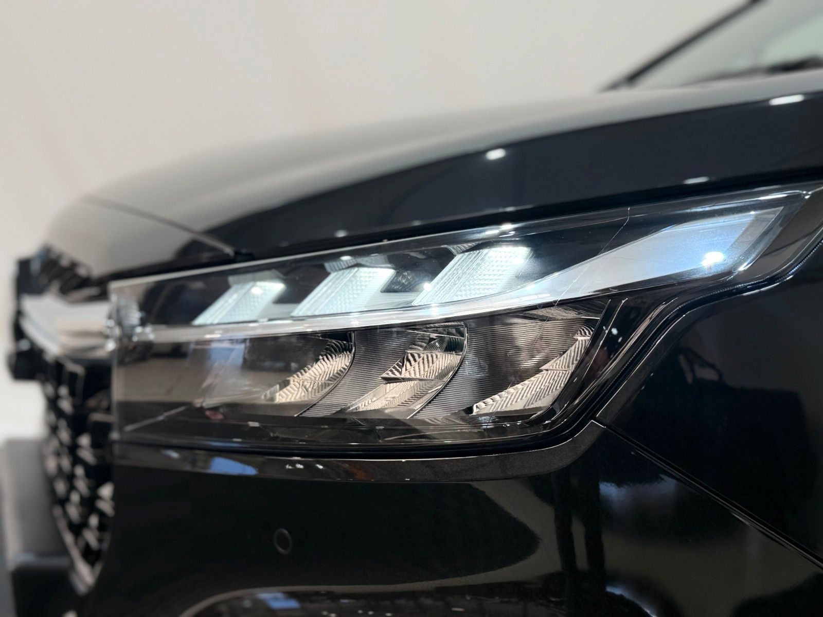 Fahrzeugabbildung Suzuki (SX4) S-Cross 1.4 BOOSTERJET Hybrid Comfort
