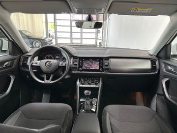 Fahrzeugabbildung SKODA Kodiaq Ambition Navigation PDC Touch BremsAssist
