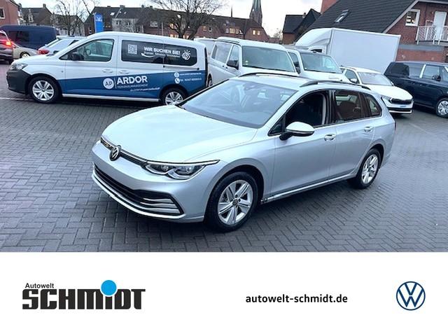 Volkswagen Golf VIII Variant 1.5 eTSi DSG Life ACC Navi Sit
