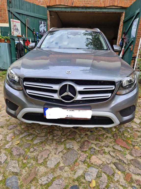Image of Mercedes-Benz GLC 250