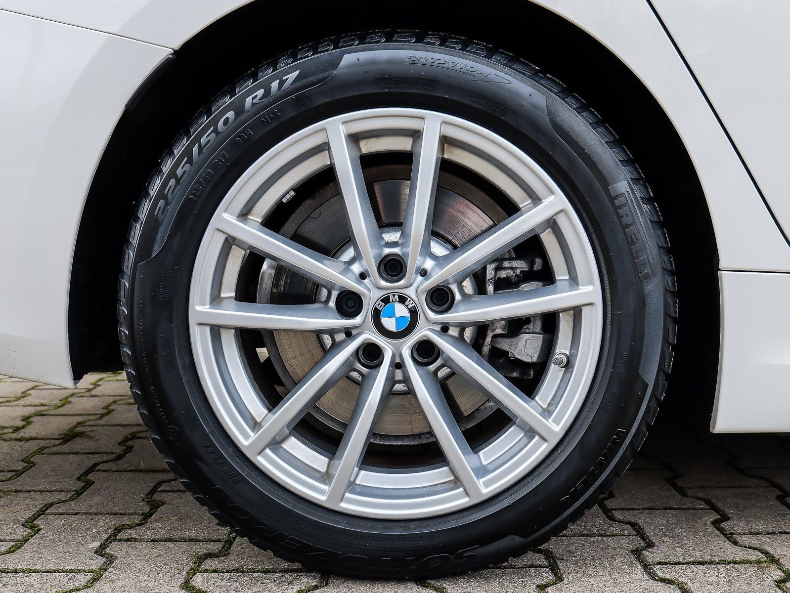 BMW 330 - Bild 7