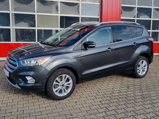 Ford Kuga 2.0 TDCi 2x4 Titanium*AHK*8 fachbereift LM*