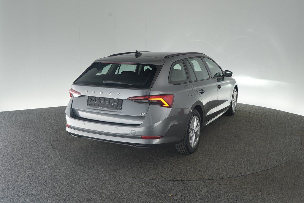 Skoda Octavia Combi 1.4 TSI iV DSG Ambition AHK LED imagem 2