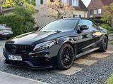 Mercedes-Benz C 63 AMG Cabrio *inkl. MwSt*NEUWERTIG*8 Zylinder - gebrauchte Mercedes-Benz C 63 AMG aus dem Jahr 2023