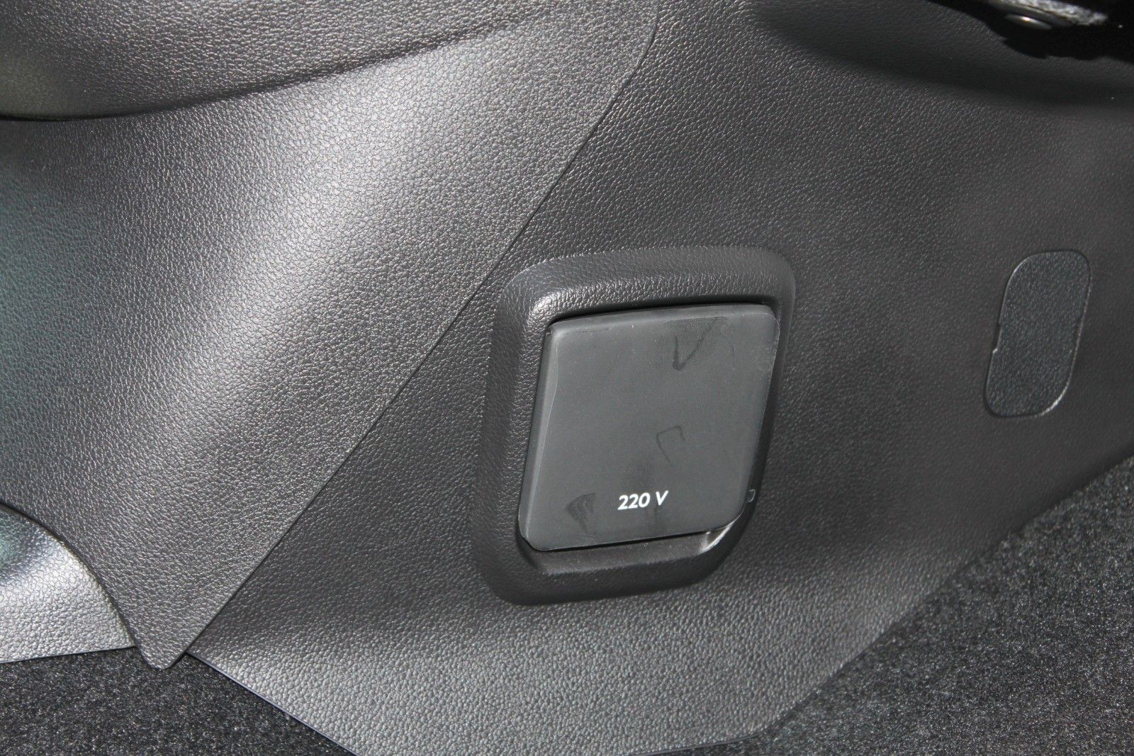 Fahrzeugabbildung Fiat Doblò Kombi 130PS Automatik 2x Schiebetür