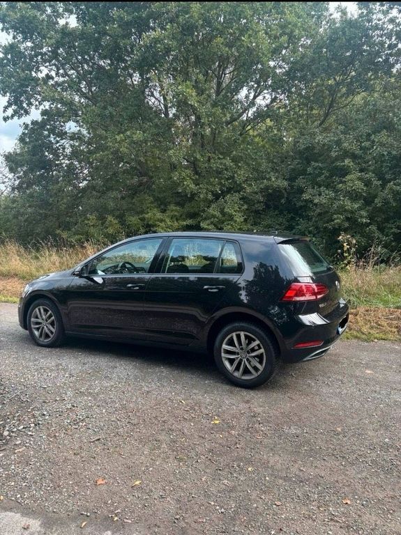 Image of Volkswagen Golf