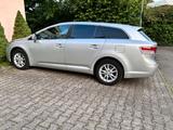 Toyota Avensis 2.0 L - gebrauchte Toyota Avensis aus dem Jahr 2010