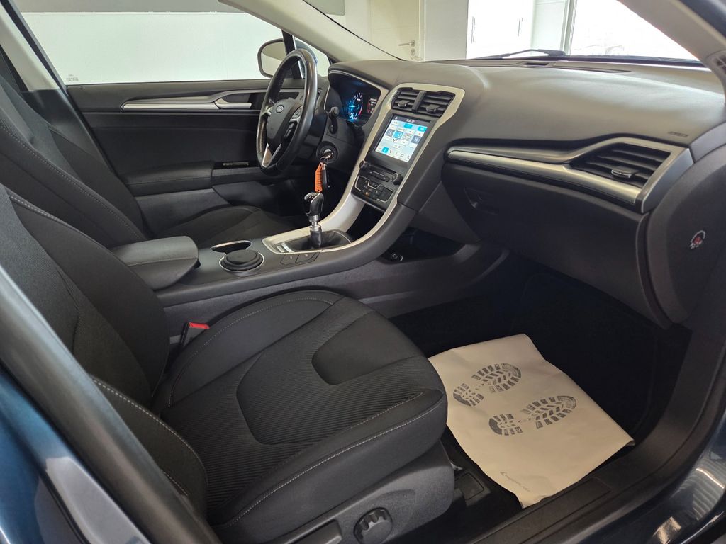 Ford Mondeo Turnier Business Edition – Ansicht 14