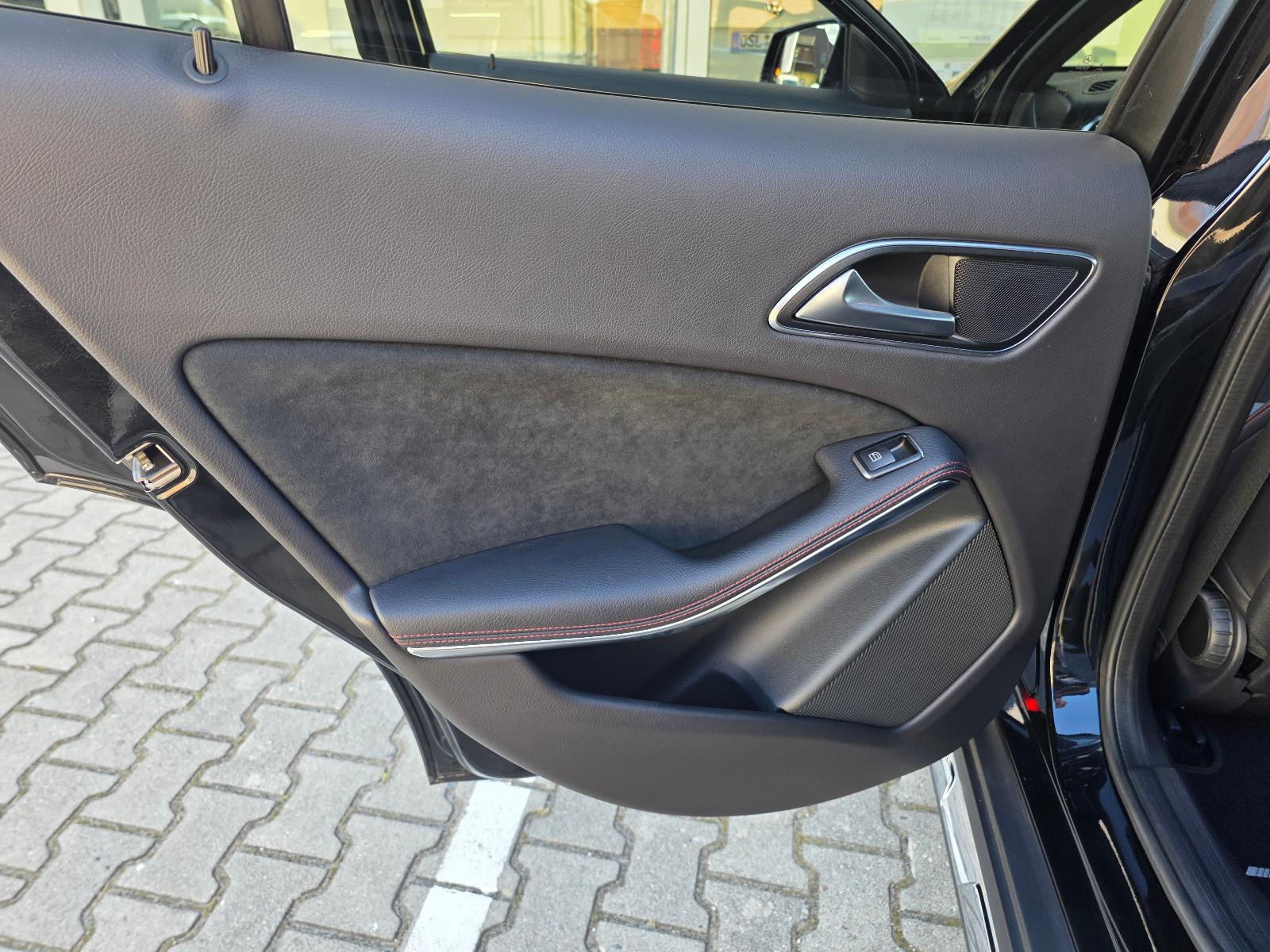 Mercedes-Benz GLA 200 CDI / d AMG Line