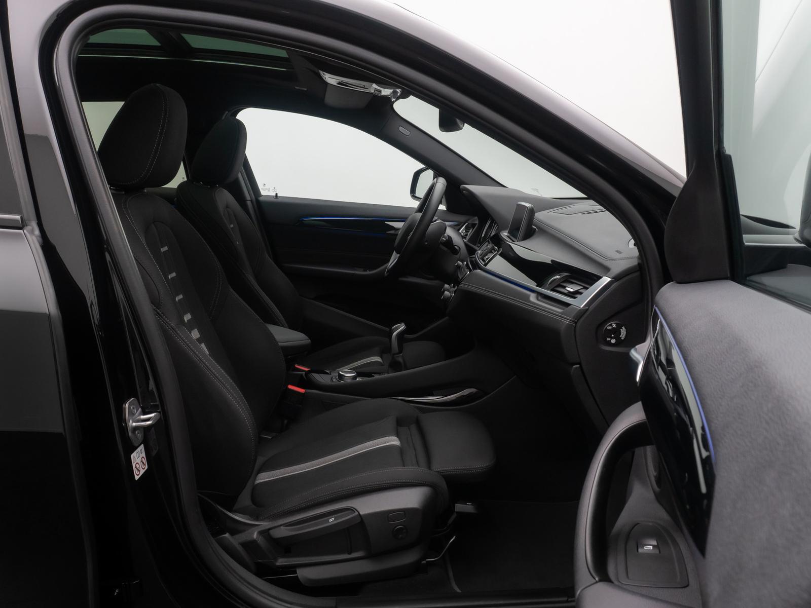 BMW X2 sD18i Sport HiFi Kamera DAB Panorama 18Zoll, миниатюра 24