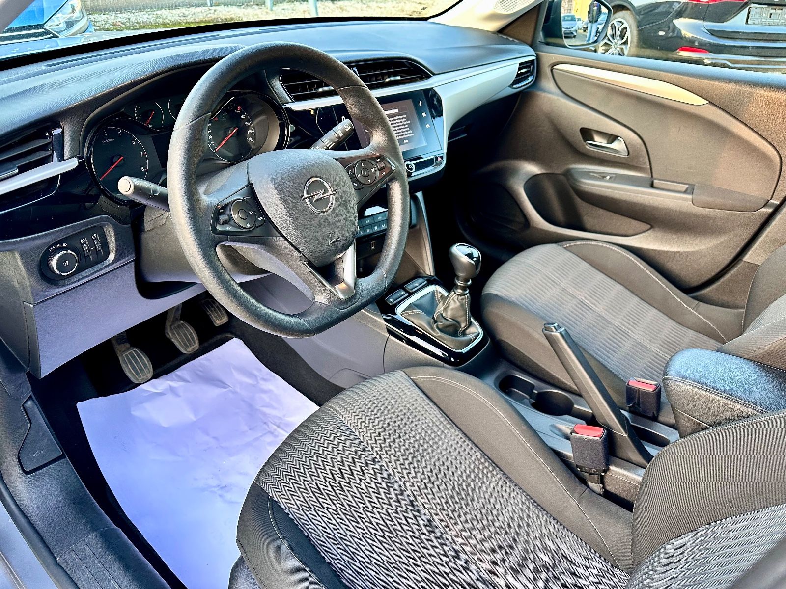 Fahrzeugabbildung Opel CORSA F EDITION*NAVI+PDC+1.HAND*