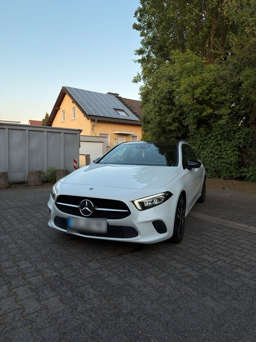 MERCEDES-BENZ Mercedes Benz A180 Benzine w177