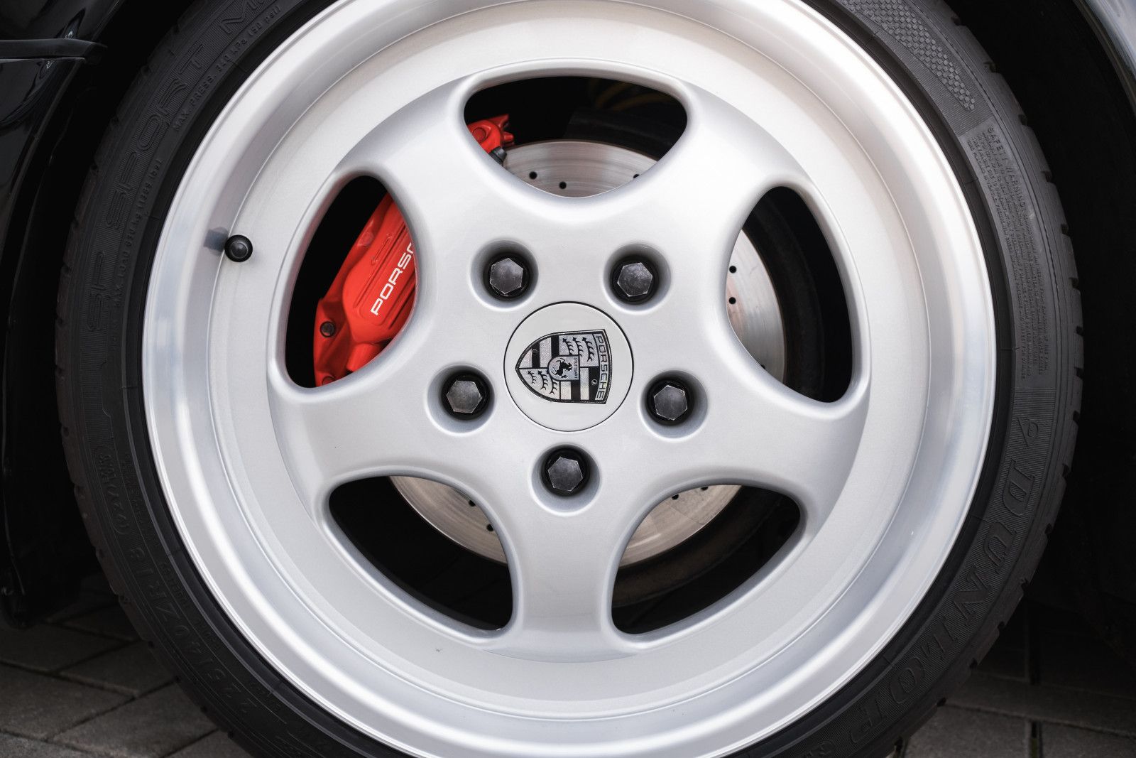 Fahrzeugabbildung Porsche 964 C4 Coupe-300 PS-18 Zoll Cup-KW Fahrwerk
