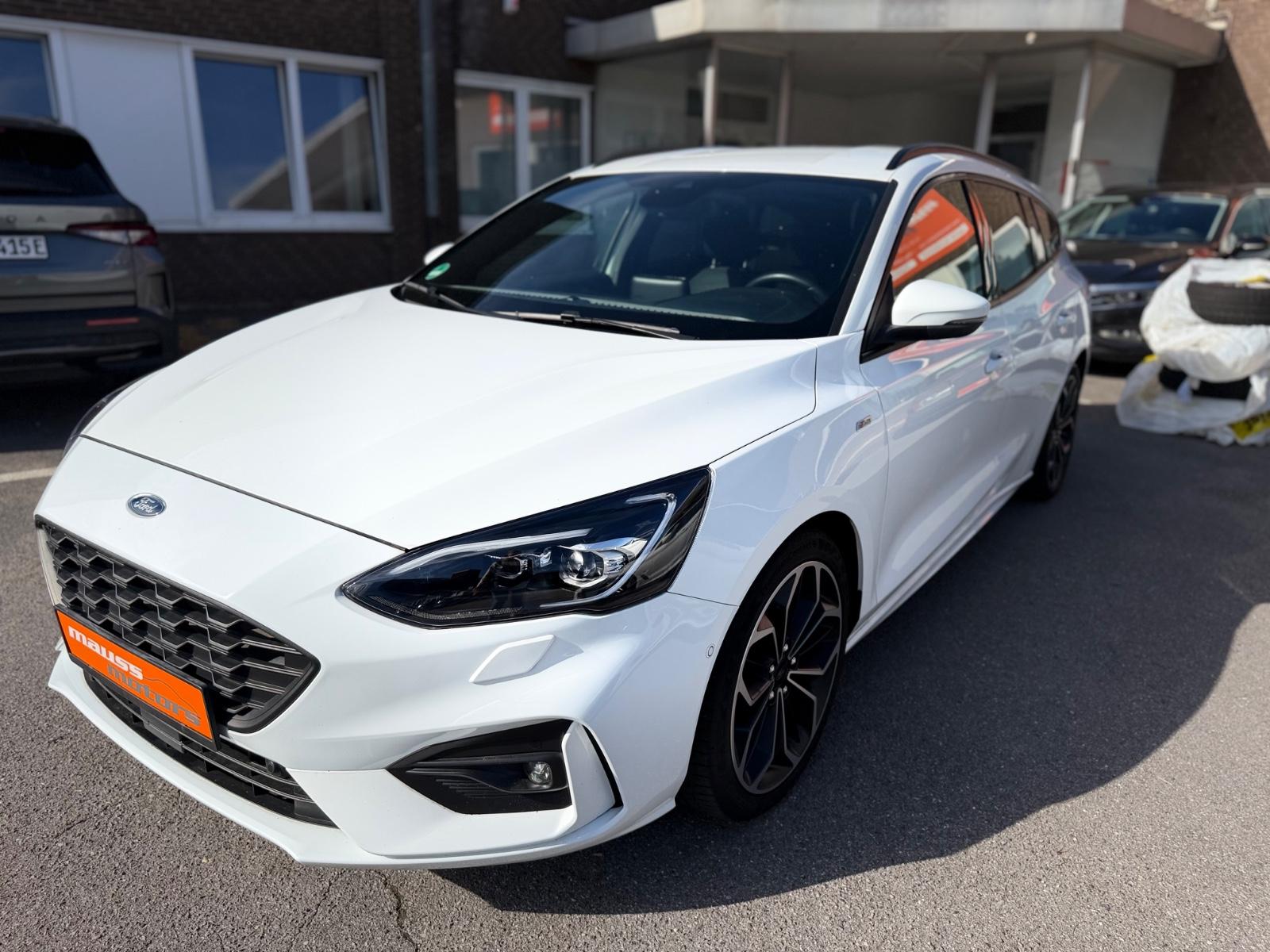 Ford Focus Turnier ST-Line AHK- 626