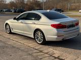 BMW 530 d xDrive Luxury, VOLL,HUD,H&K,360°, Asist. - BMW 530: 530d
