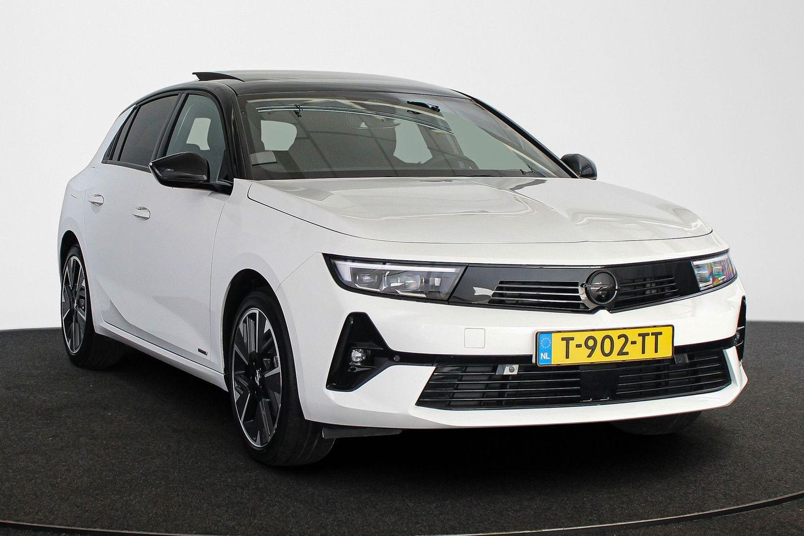 Opel Astra Electric 54 kWh GS imagem 2