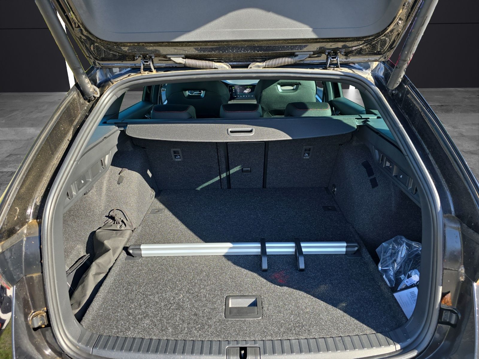 Fahrzeugabbildung SKODA Octavia Combi RS 4x4 2.0 TDI DSG ACC AHK RFK