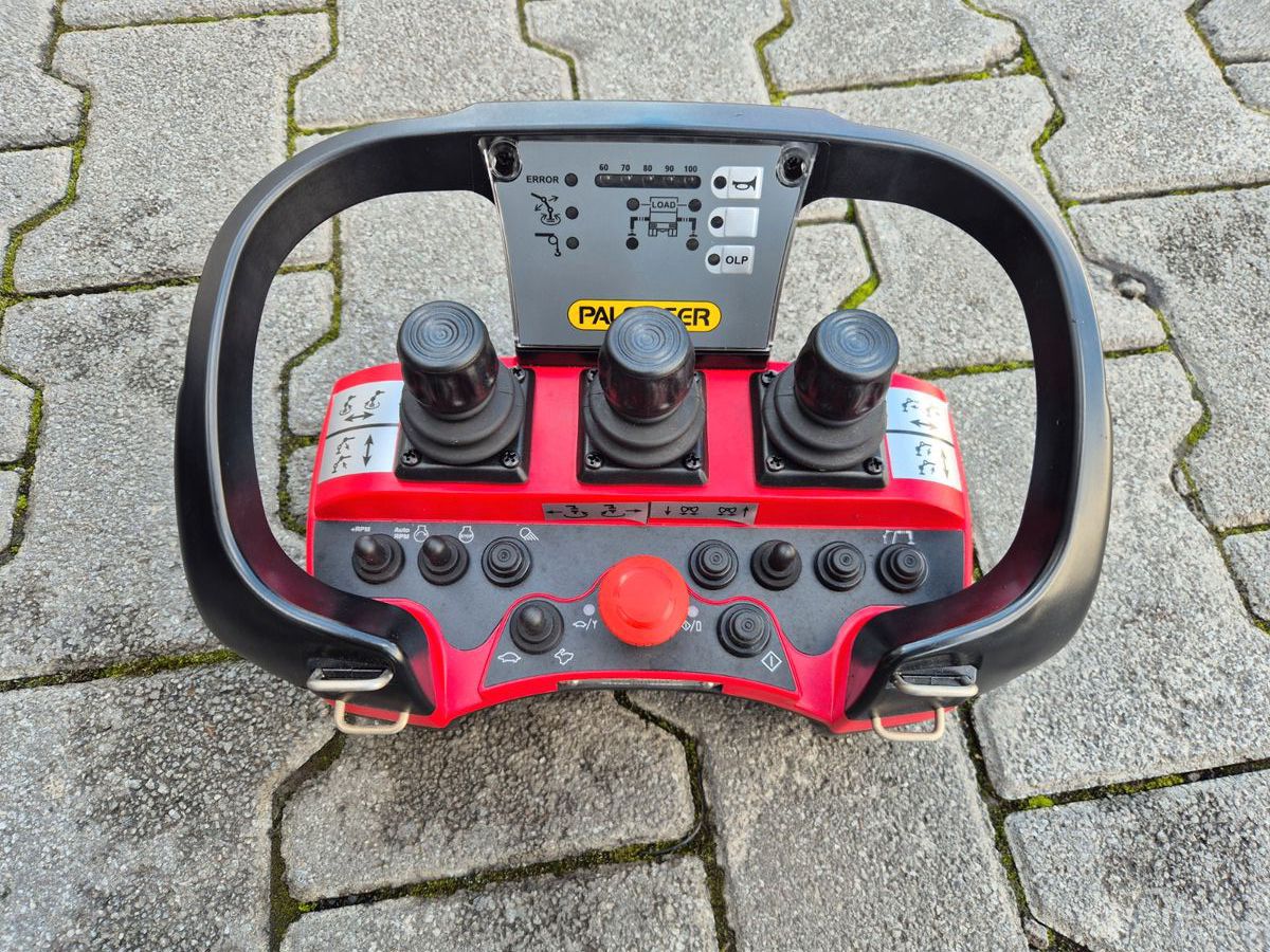 Fahrzeugabbildung Iveco AD200X46/P HR OFF Palfinger PK 12.501 Funk AHK