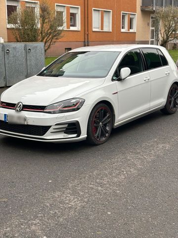 Volkswagen Golf GTI Performance