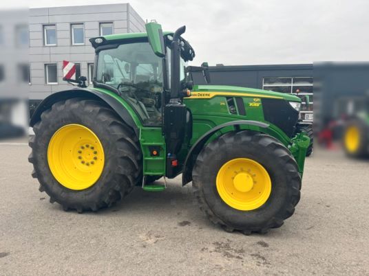 John Deere 6R215 / 6R 215