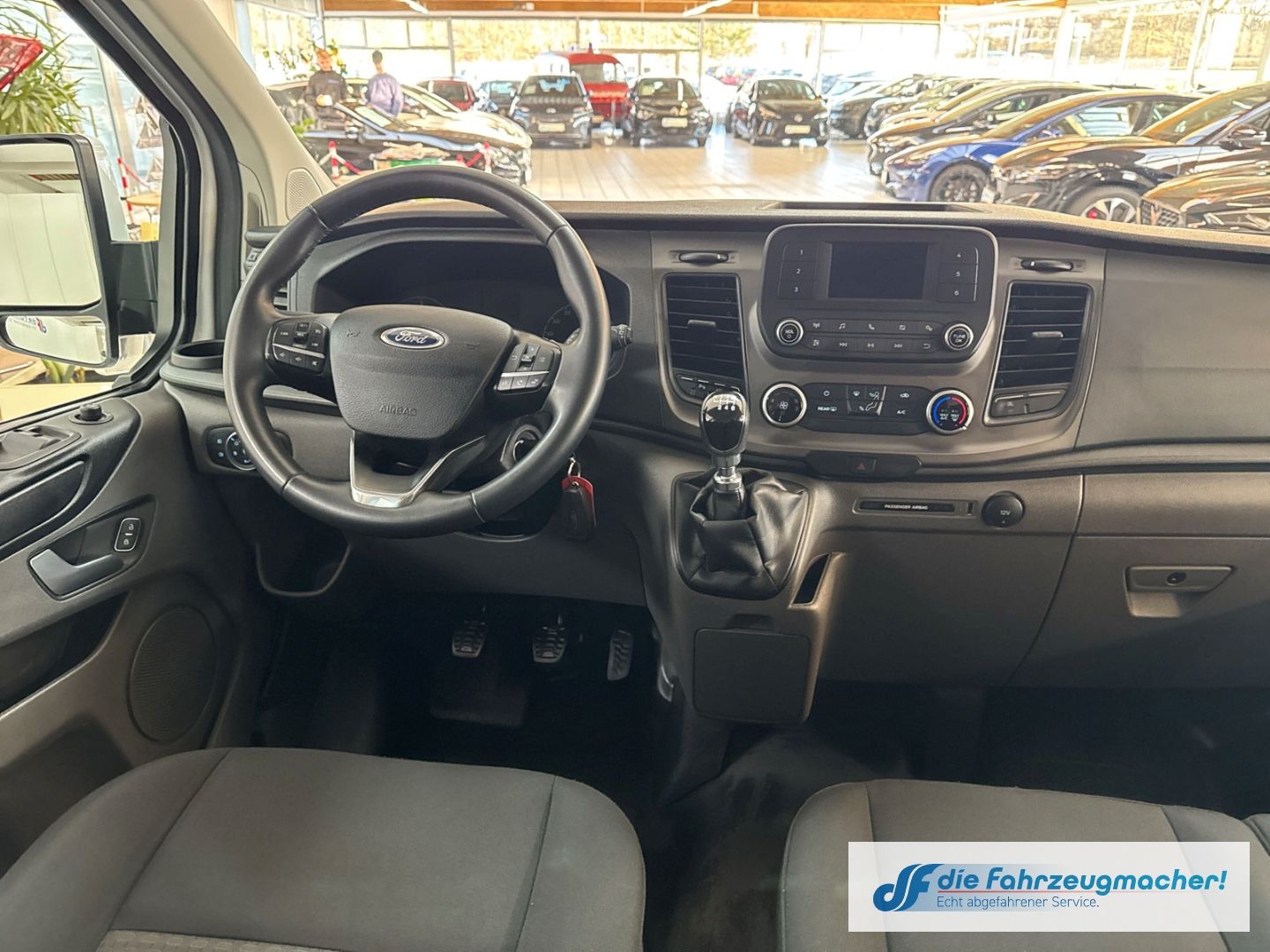 Fahrzeugabbildung Ford Transit Custom 320 L2 Trend Dyn. Kurvenlicht DAB