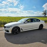 BMW 750Li Massage Display-Key 21" Harman-Kardon 360° - weiße BMW 7er Reihe