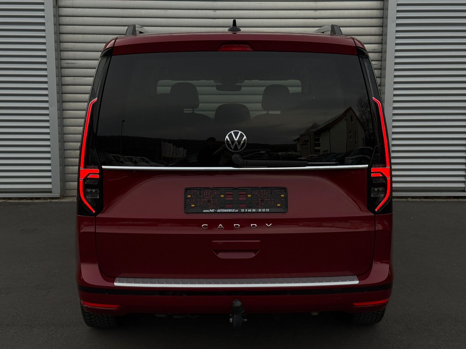 Fahrzeugabbildung Volkswagen Caddy Style TDI DSG ACC AHK Navi LED Pano Sthz