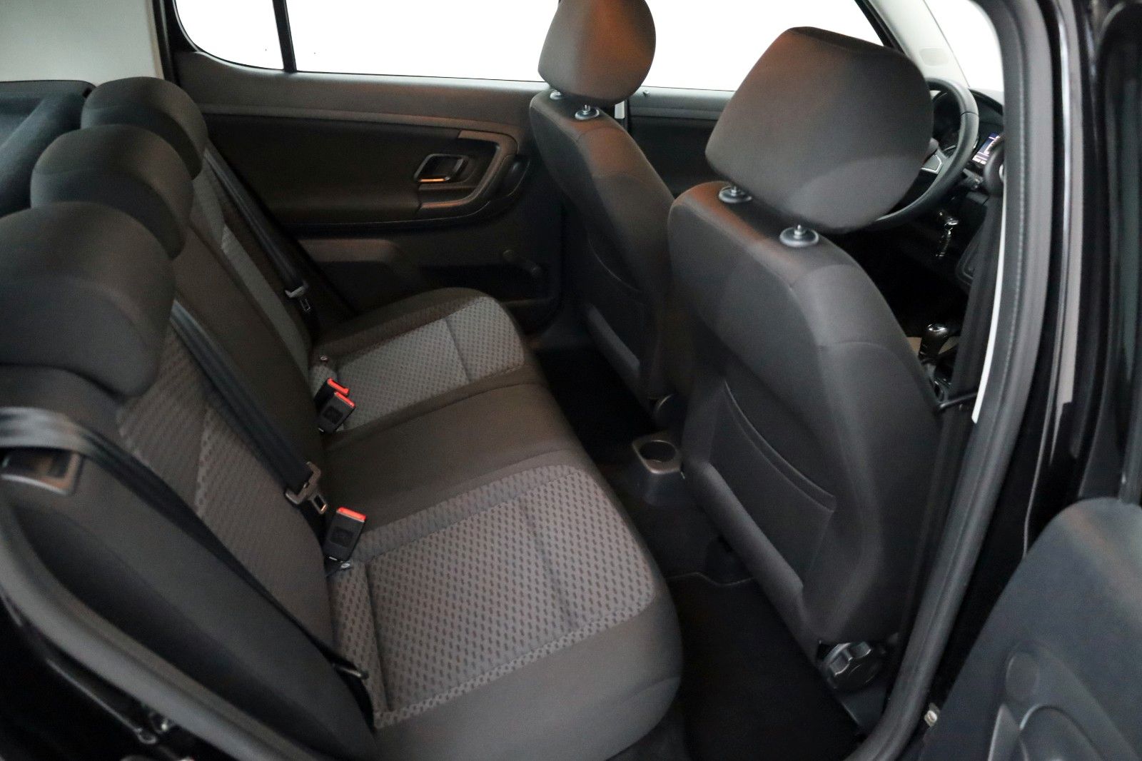 Fahrzeugabbildung SKODA Fabia Ambition Klima,PDC,8 fach bereift