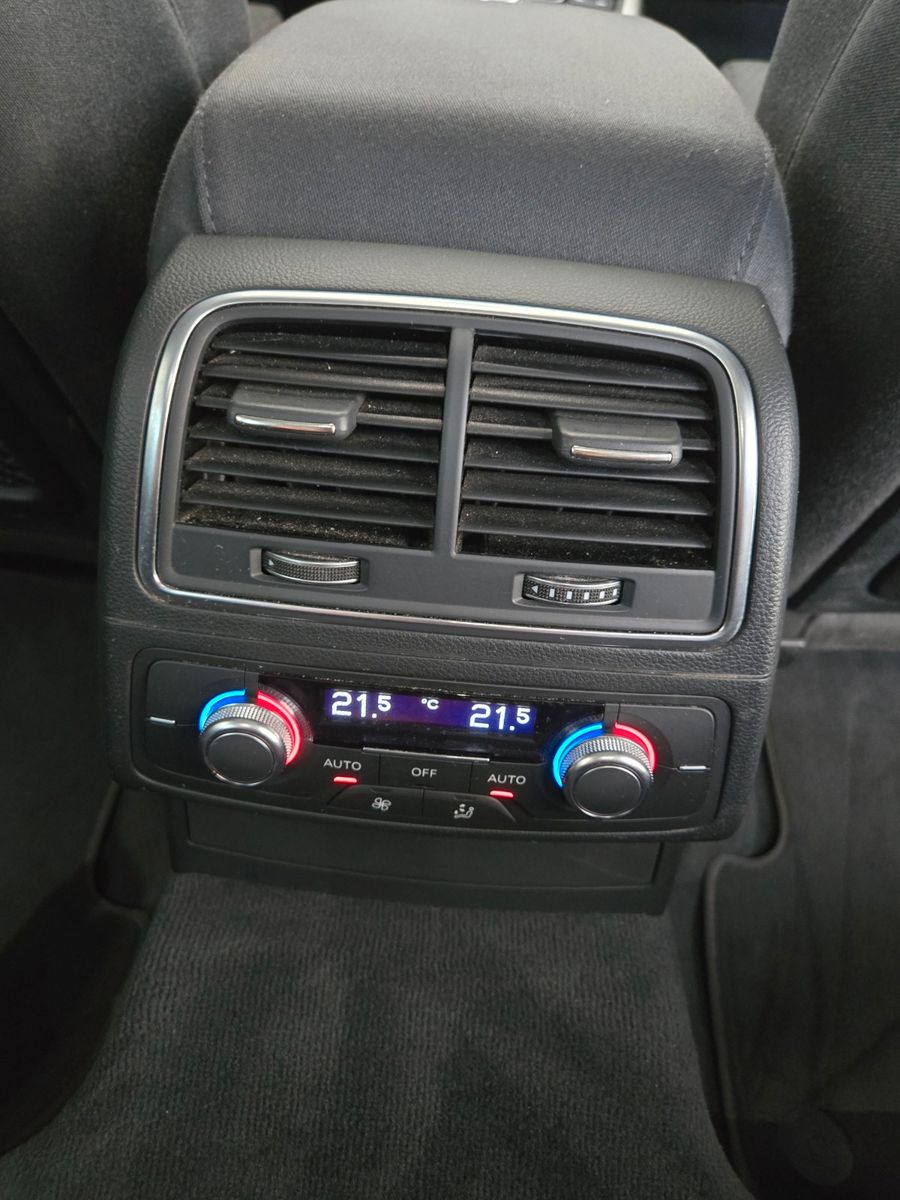 Fahrzeugabbildung Audi A6 Avant 2.0 TDI quattro