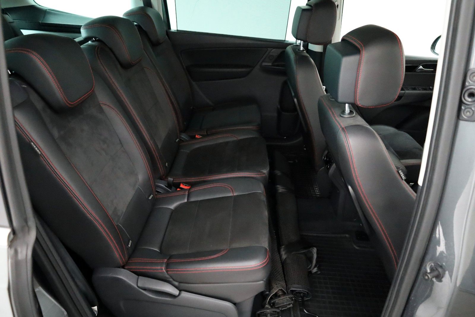 Fahrzeugabbildung SEAT Alhambra FR-Line 7 Si,T.Leder,Navi,Xenon,Kamera
