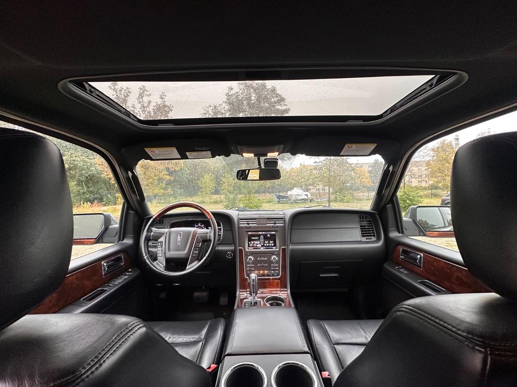 Lincoln Navigator