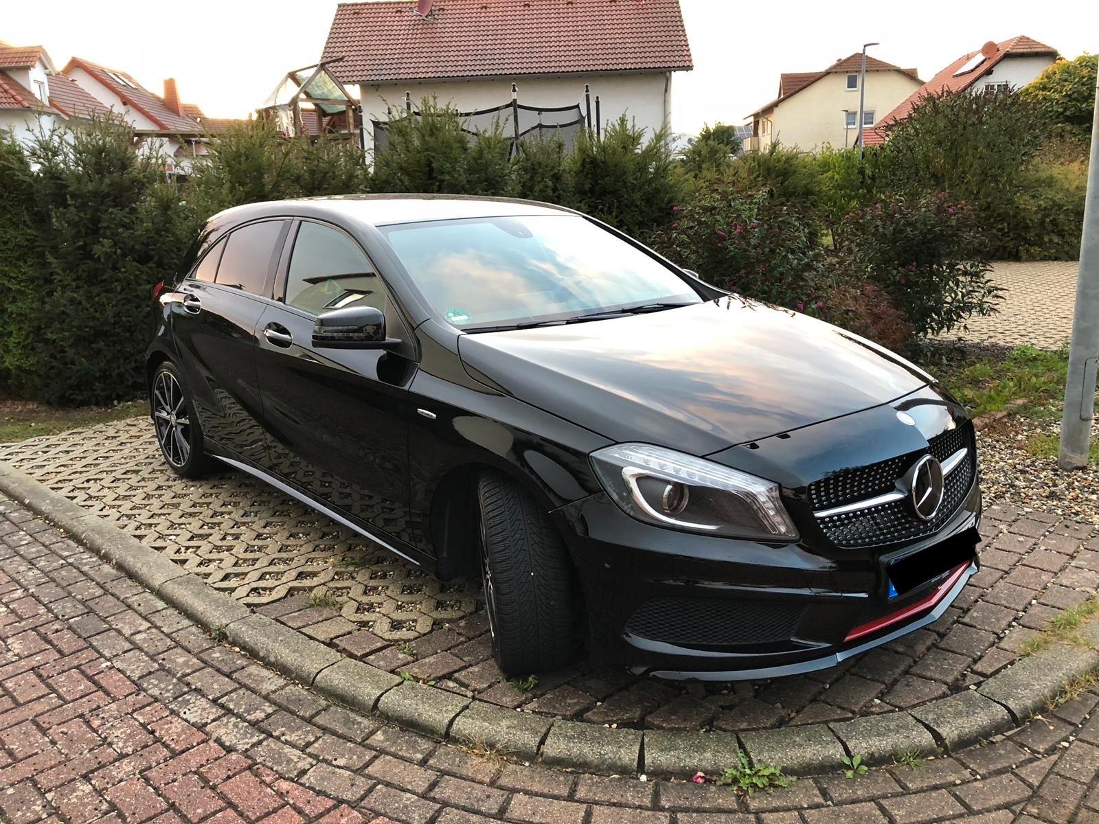 Mercedes-Benz  A 250 AMG Line Shz Memo Infotain Parctr Leder