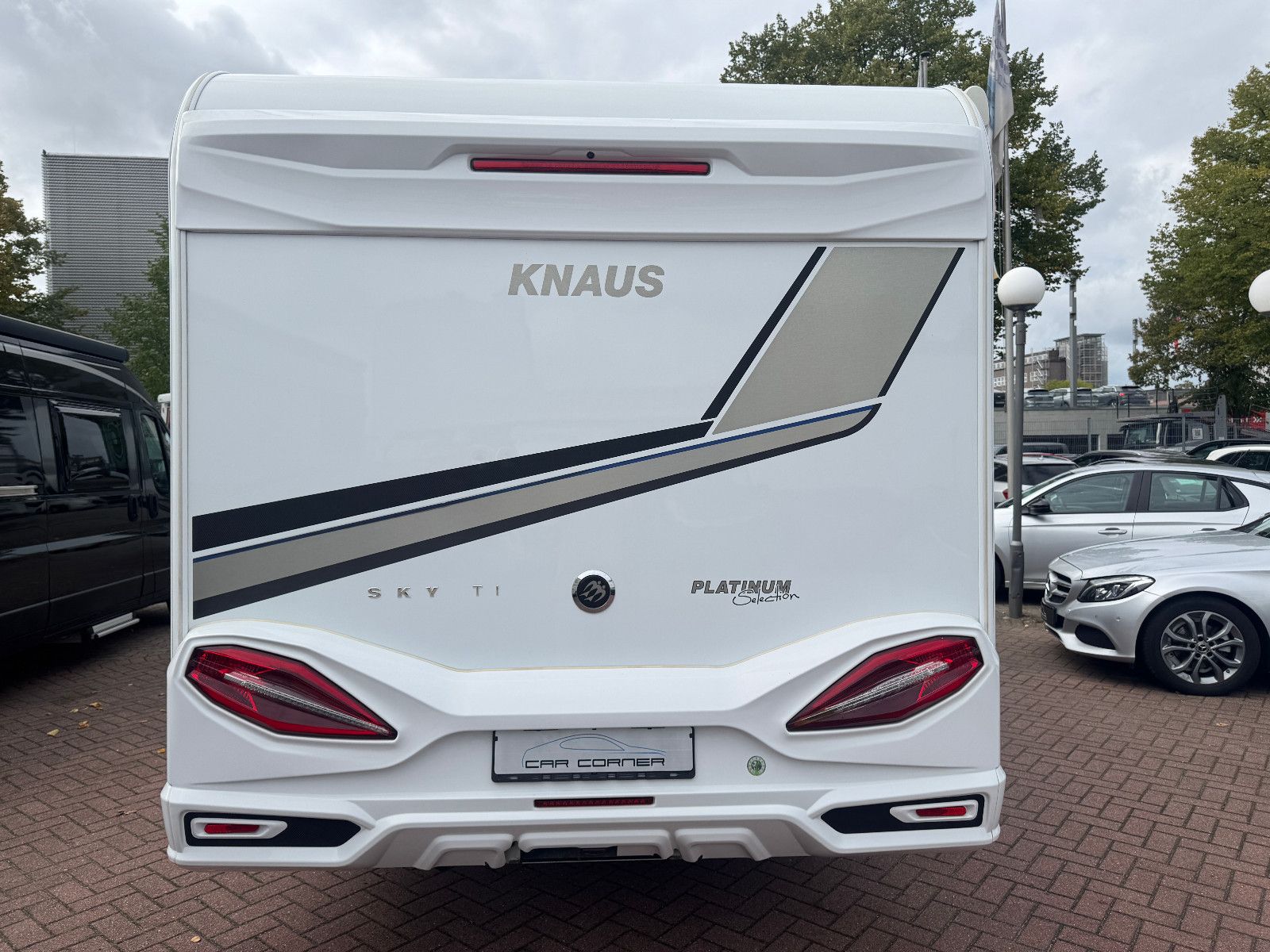 Fahrzeugabbildung Knaus SKI TI 650 MF PLATINUM SELECTION LUFTFEDERUNG 1H