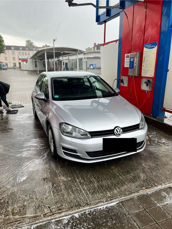 Image of Volkswagen Golf