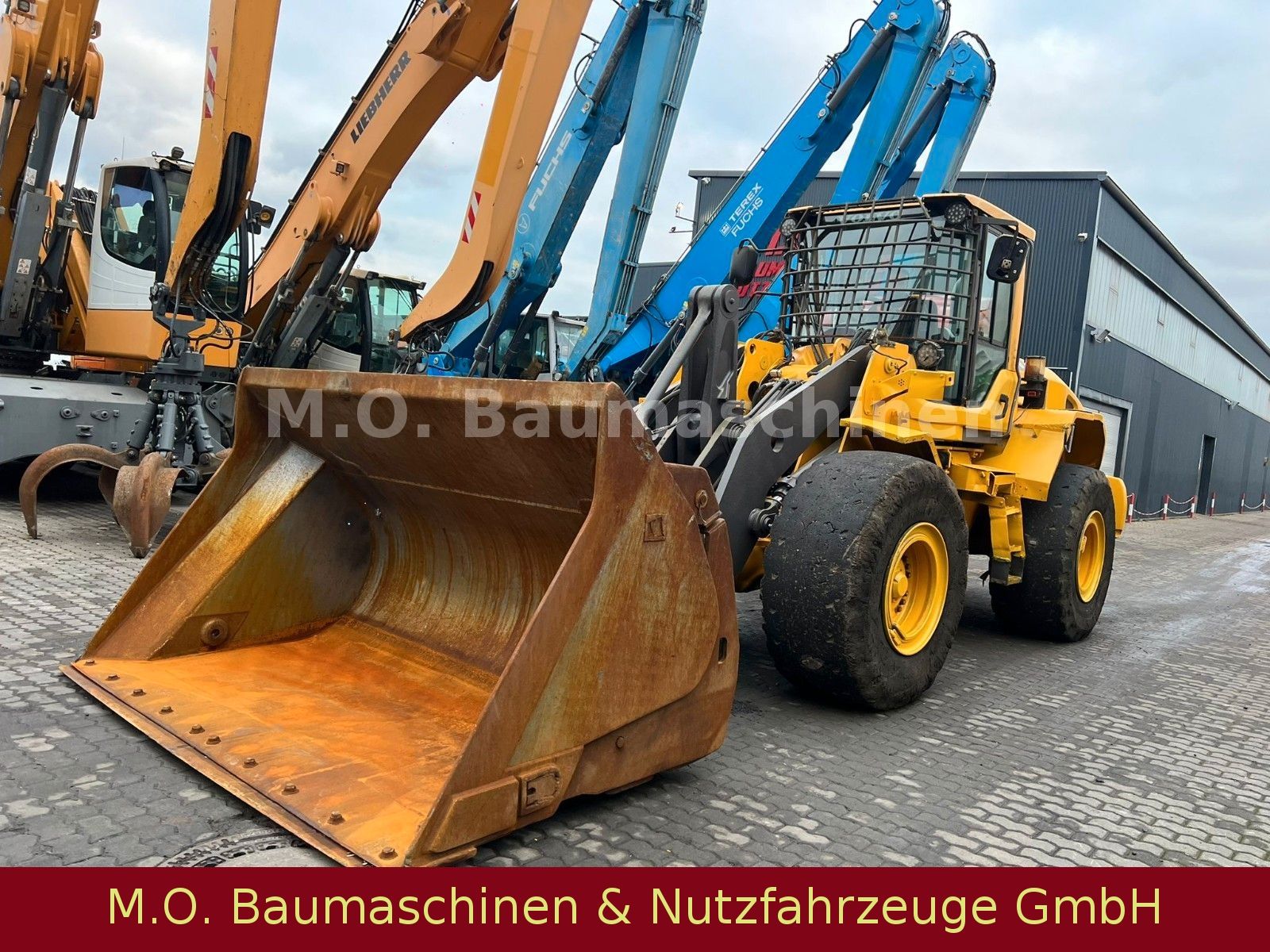 Fahrzeugabbildung Volvo L 120 G /BSS/Hochkippschaufel/Waage /AC / ZSA