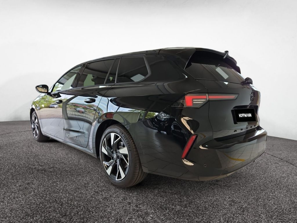 Fahrzeugabbildung Opel Astra Sports Tourer Hybrid 107 kW GS