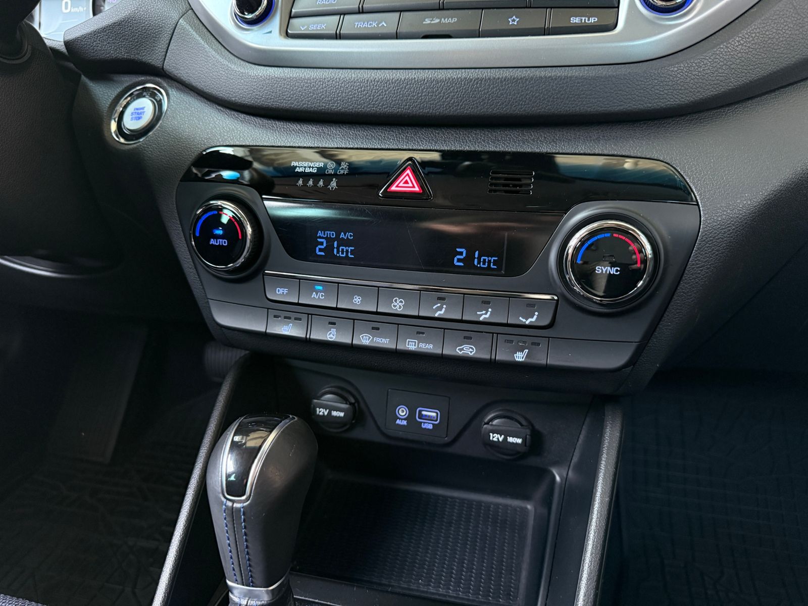 Fahrzeugabbildung Hyundai TUCSON Premium 4WD AHK LED NAVI