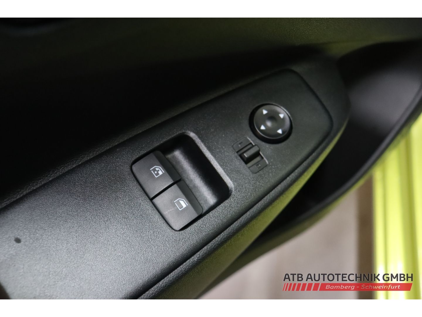 Fahrzeugabbildung Hyundai i10 Trend MY25 1.0 Benzin 63 PS 5-MT 2WD Navi Ap