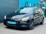 Hyundai i30 CW 1.4*Klima*Freisp*1.H*Allwetter*Scheckheft - Hyundai i30 aus 2010: I30cw